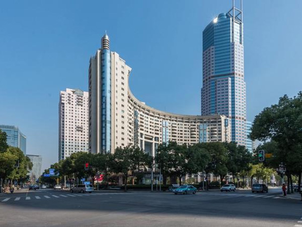 上海新世纪广场